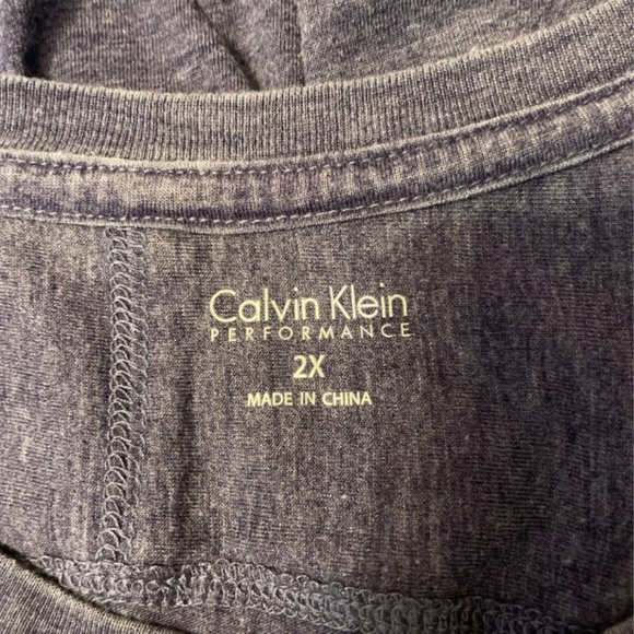 Calvin Klein Top - Picture 3 of 3